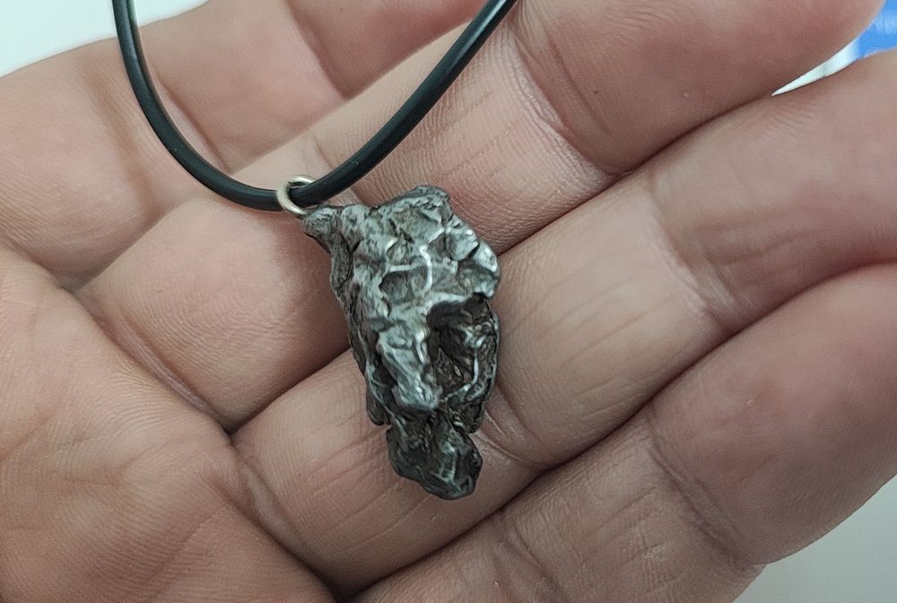 Pandantiv meteorit cu certificat de autenticitate ! - argint 925