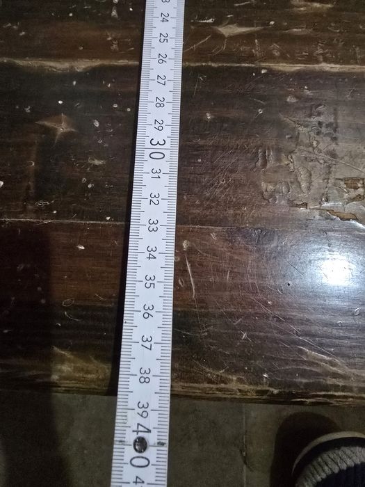 Ladă de zestre veche, sculptată manual și pictată – Autentică,