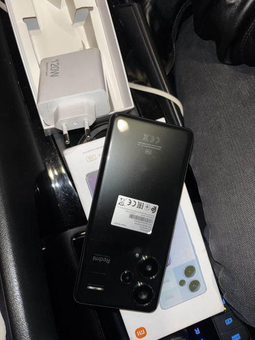 Redmi note 13 Pro plus 8/256 global