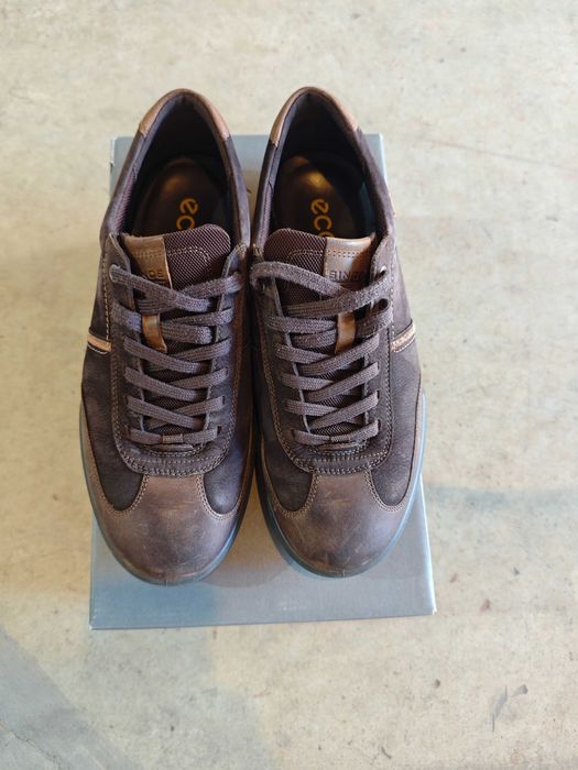 Мъжки обувки Ecco - кафяви и черни