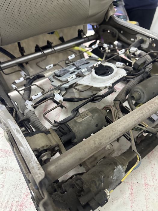 Ремонт сидений авто