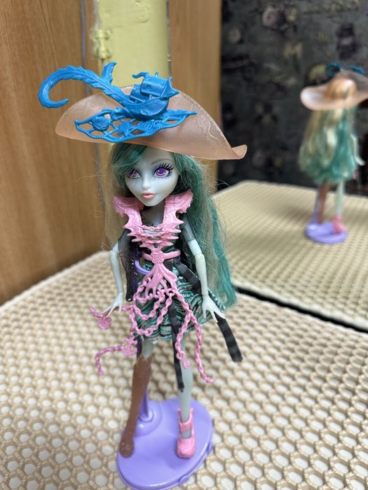 Продам куклу монстр  хай!