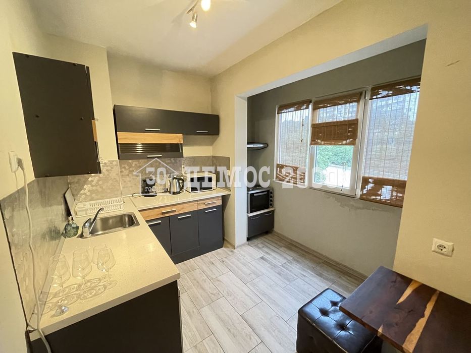 Дава се под наем Тристаен апартамент в Варна, Победа - 65 кв.м за 510 € - Снимка #3