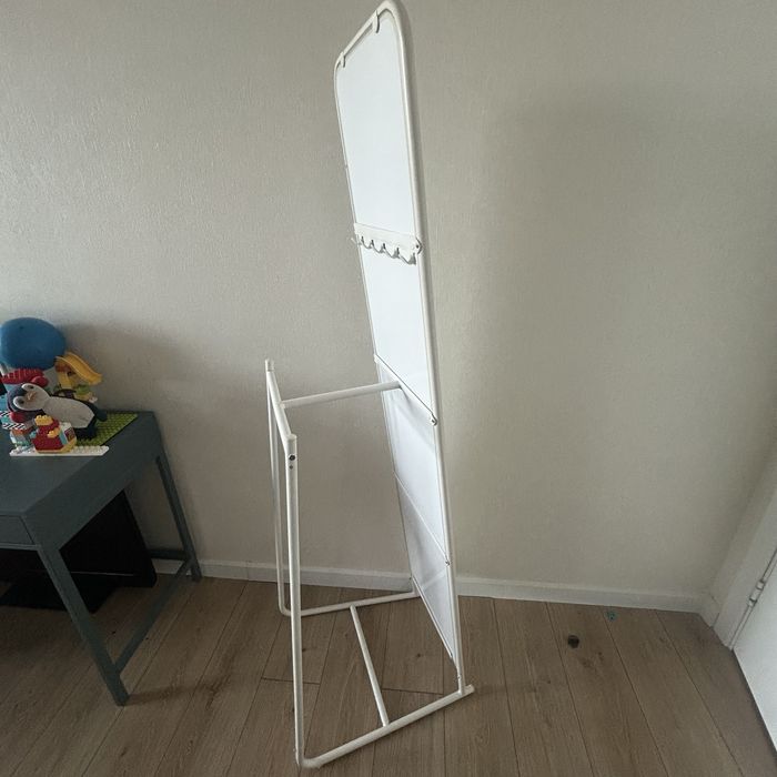 Напольное зеркало ikea Кнаппер