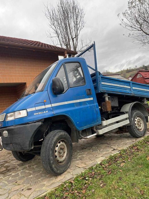 Furgoneta basculabila Iveco Daily - Scam 4 x 4