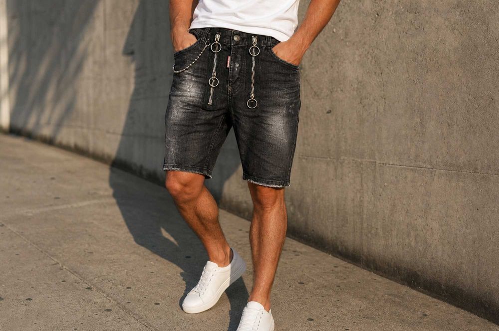 Мъжки къси дънкови панталони Dsquared2 Cool Guy Jean — черен wash, slim fit, двойни декоративни ципове, метални халки - размери 42 44,46 48 52