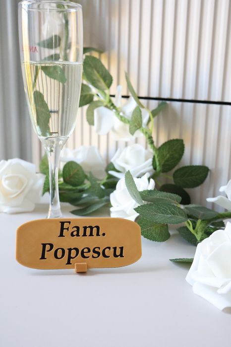 Placute personalizate pentru evenimente