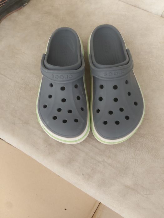 Продам кроксы размер 42-43