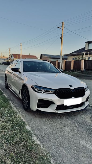 продам BMW G30 2018 года
