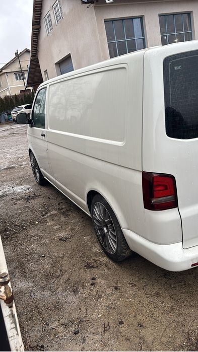 Vand t5 din 2004.350000motor 1.9, km