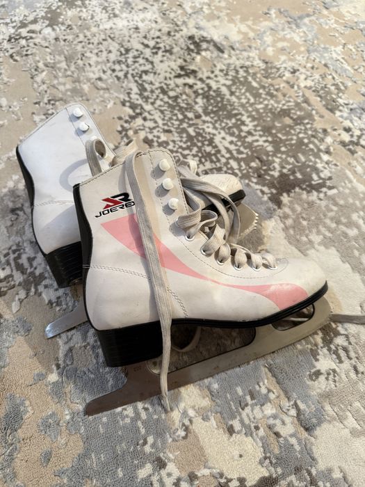 Продам коньки