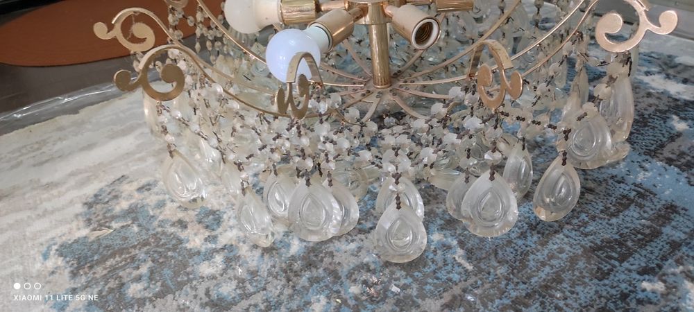 Продам люстру отличного качества