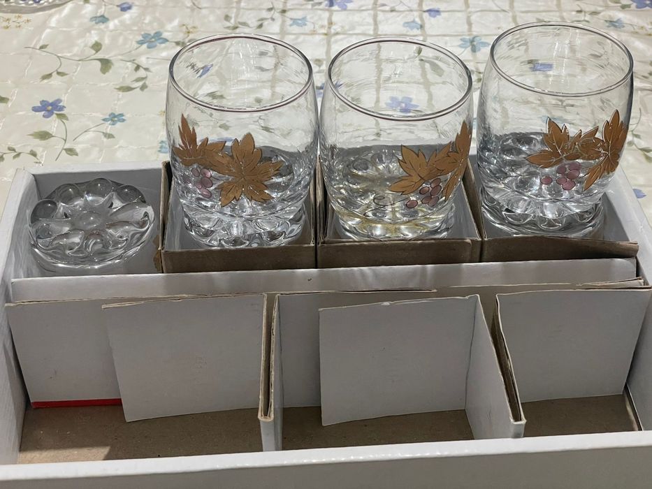 Продам набор стаканов