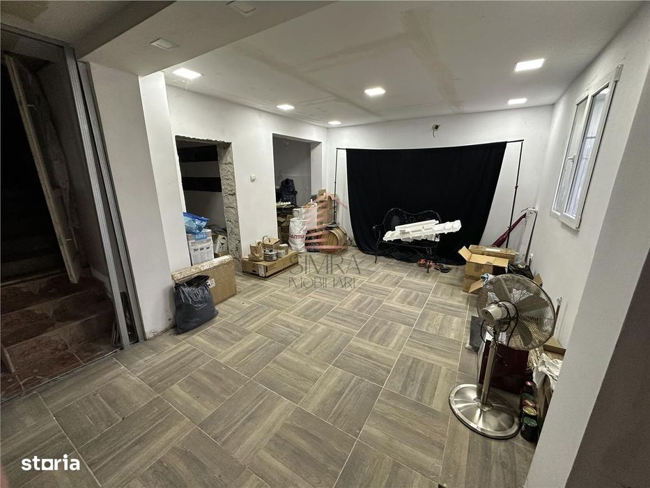 Casa 5 camere parter + etaj, teren de 1000  mq  Livada