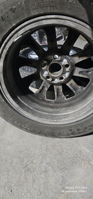 Toyota camry диски с шинами