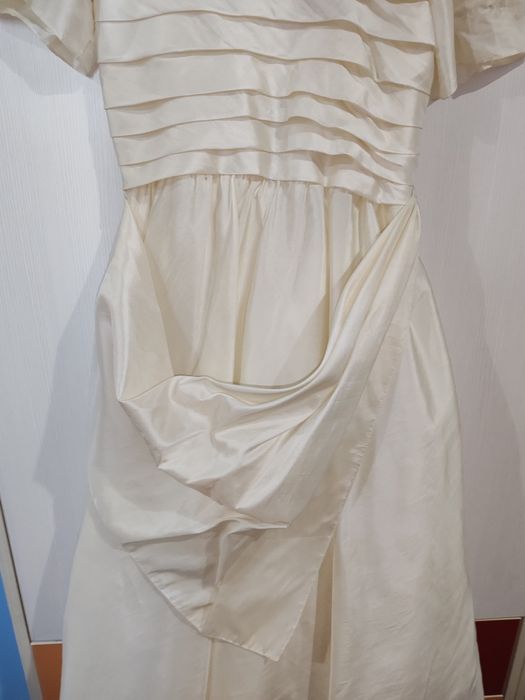 Rochie eleganta fetiță ivoire/crem realizata la comanda