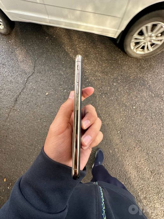 Iphone Xs sotiladi idiyal