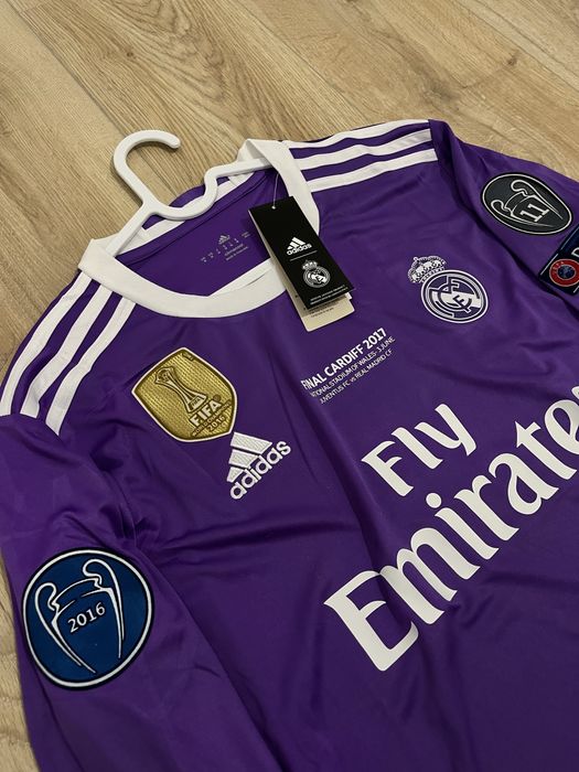 Bluza de fotbal mov real madrid Adidas cu Cristiano Ronaldo 7 marime M