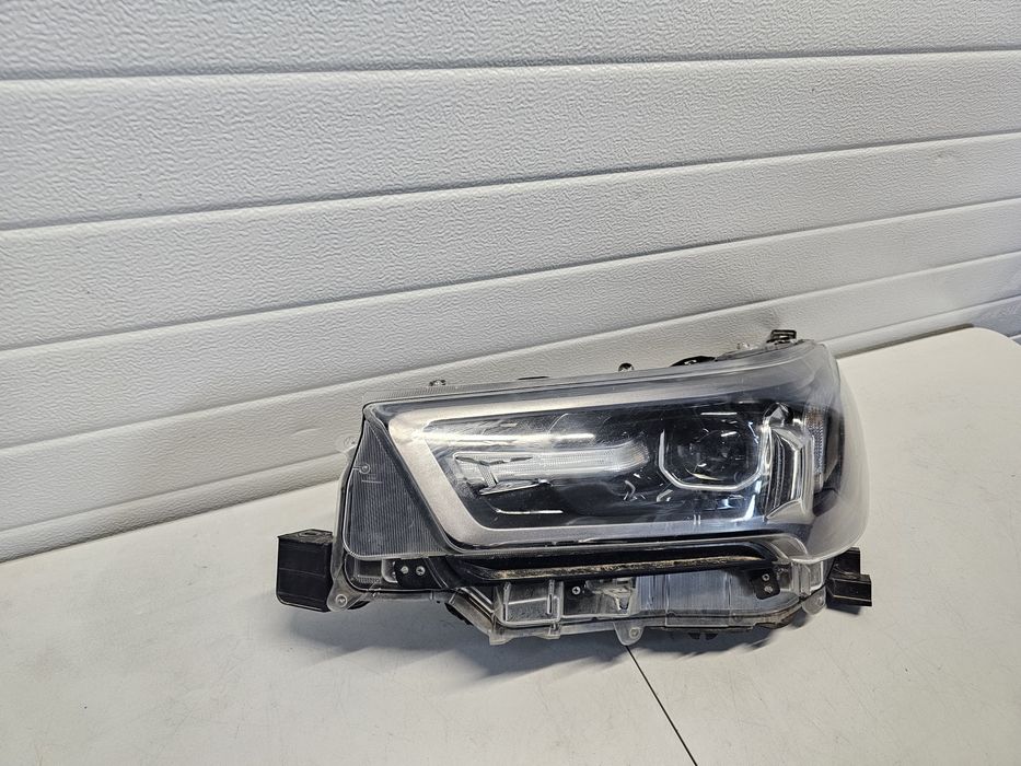 Far stanga Toyota Hilux Full Led 2019-2023