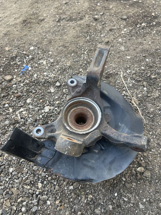 Передние стойки Тойота Windom 10