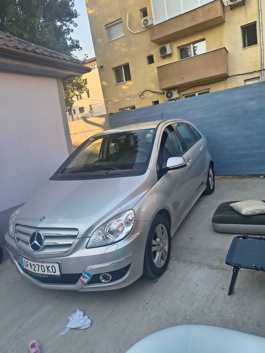 MERCEDES-BENZ E-Class 0 — imagine 3