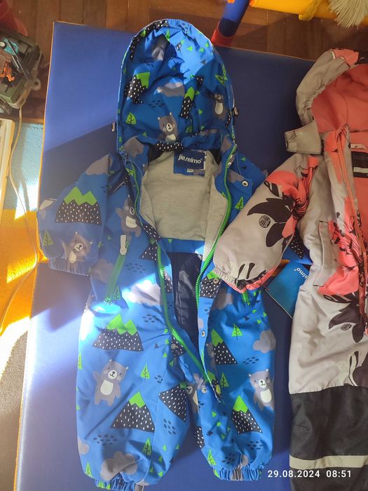 Демисезонные комбинезоны и ботинки на девочку и мальчика