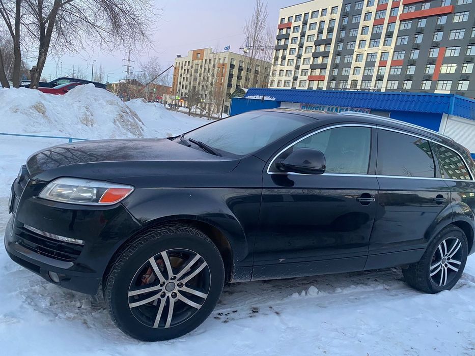 Ауди Q7 продам..