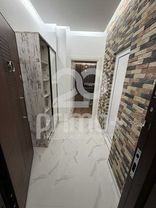 Дава се под наем Едностаен апартамент в Велико Търново, Бузлуджа - 70 кв.м за 448.8 € - Снимка #7