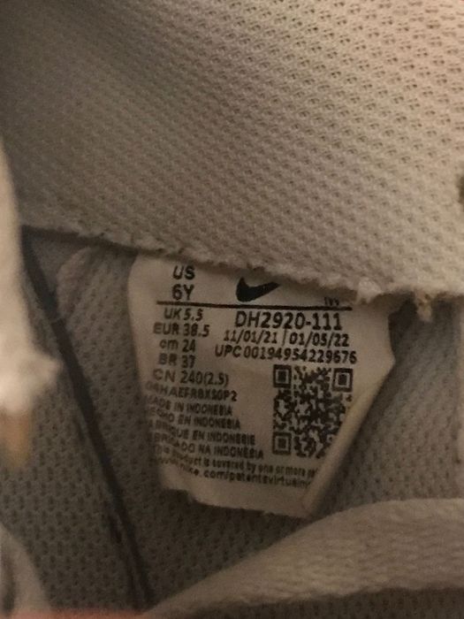 Vând nike air force 1 low Triple white