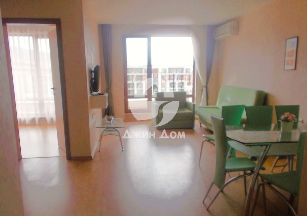 Продава се Четиристаен апартамент в Свети Влас - 195 кв.м за 1242 €/кв.м - Снимка #1