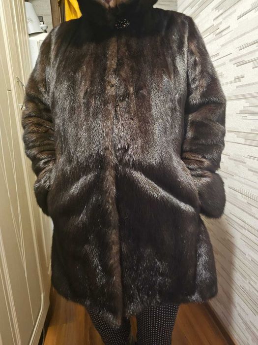 продам шубу норковую