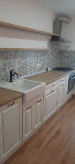 Închiriez apartament 3camere direct de la proprietar