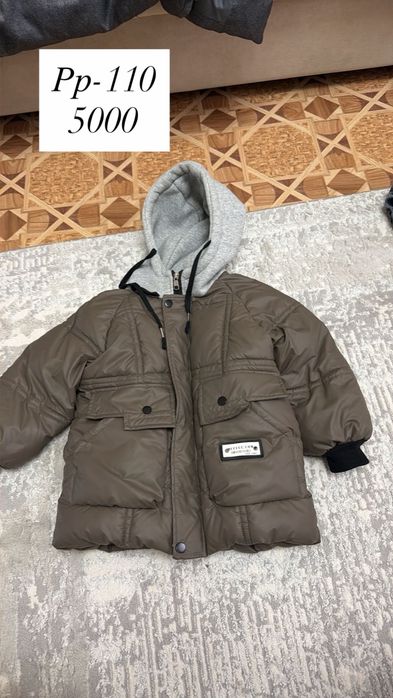 Продам верхнюю одежду на мальчика