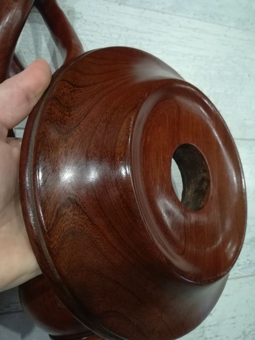 Маса - дърворезба