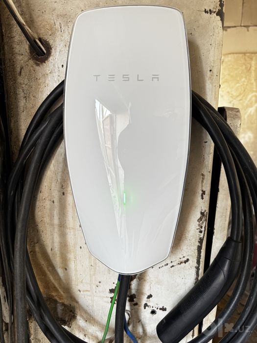 Tesla Wall Connector Gen3 NACS Amerikanskiy