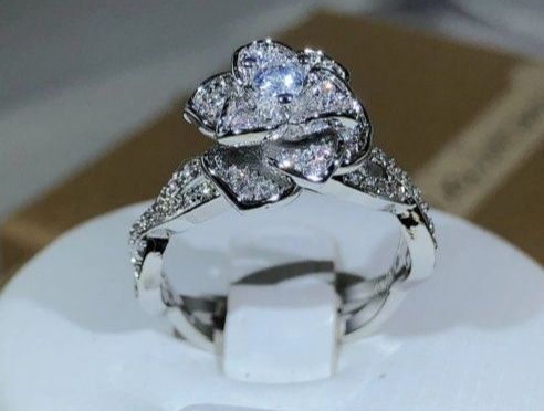 Сребърен Пръстен с Роза Дамски Нов