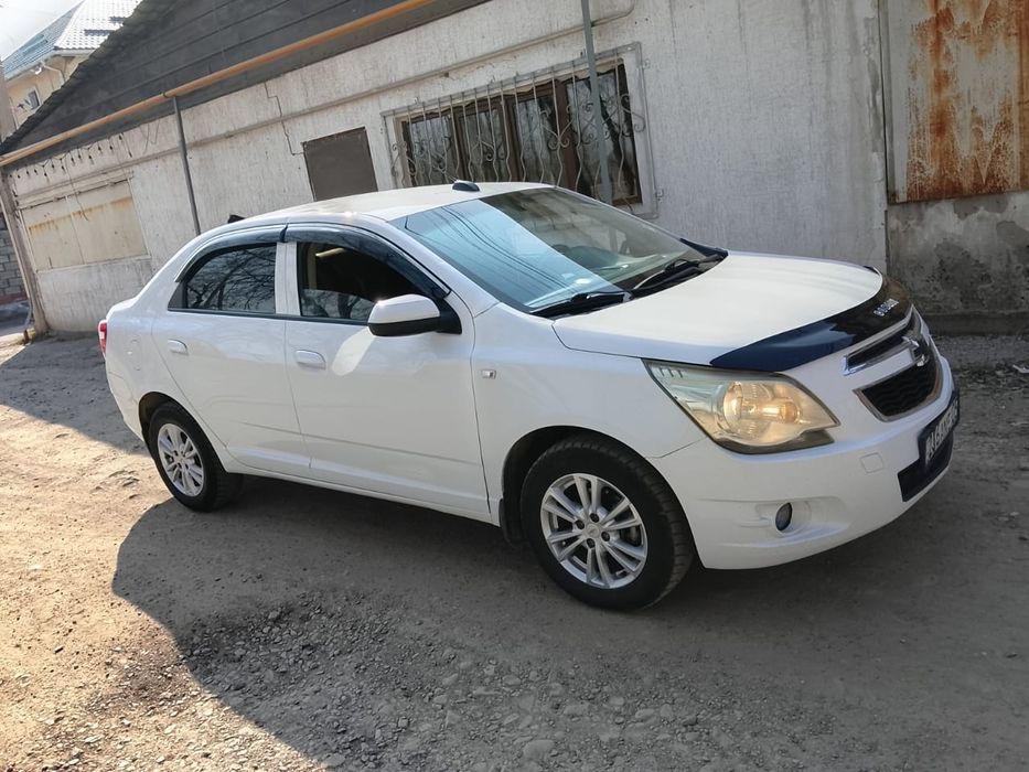 Срочно продаю chevrolet  cobalt
