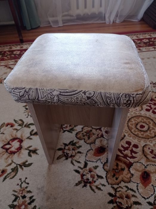 Продаются табуретки