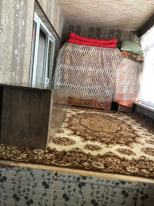 Sergeli tum. Chinor metrosi yonida 4 xonali uy sotiladi.