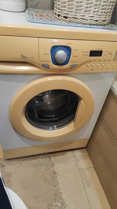 Продам стиральную машину LG