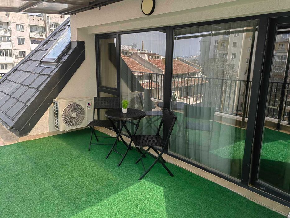 Дава се под наем Двустаен апартамент в Бургас, Възраждане - 58 кв.м за 650 € - Снимка #1