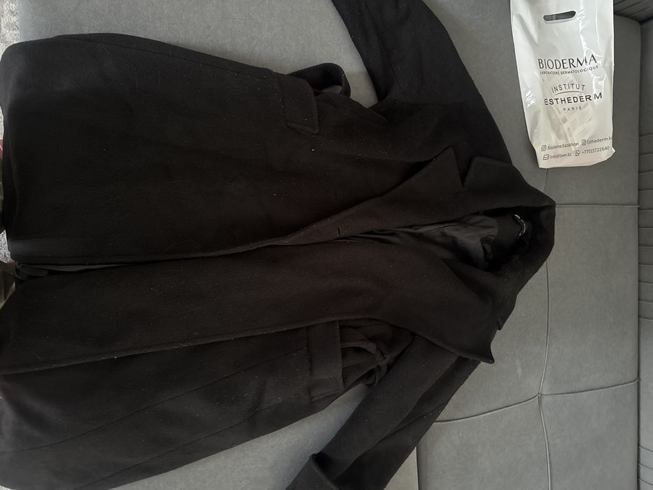 Женское пальто в отличном состоянии