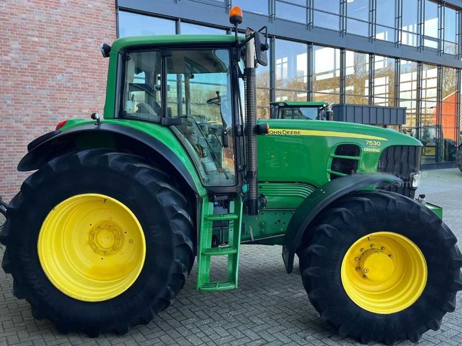 Трактор колесный  John Deere 7530 Premium
