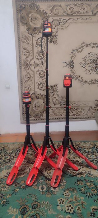 Лазерный уровень Black Decker Lzr4