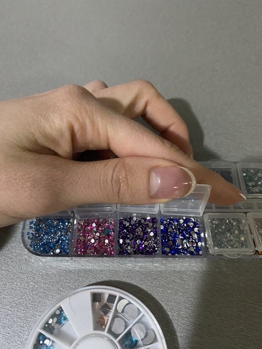 Камъни за нокти