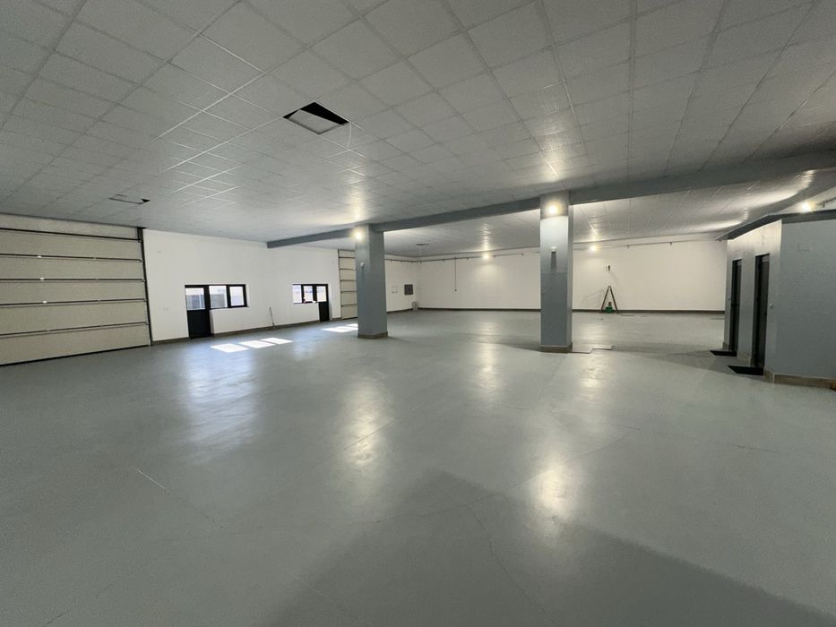 Дава се под наем Промишлена сграда в Добрич, Промишлена зона - Север - 770 кв.м за 1836 € - Снимка #3