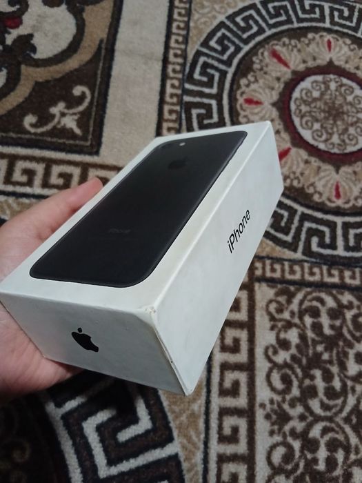 Iphone 7 sotiladi karobka