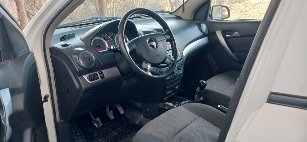 Nexia 3 sotiladi 237000km yurgan 2019yil