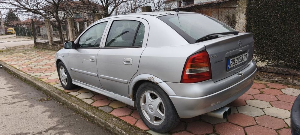 Продавам Опел Астра Г 1.7dtl