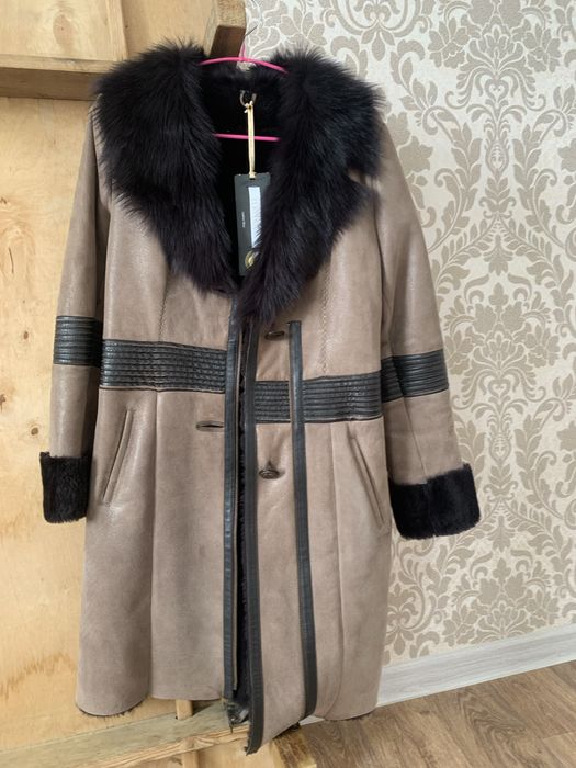 Продам дубленку новую